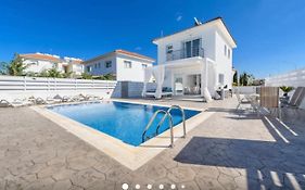 Villa Kolibri- Mythical Sands