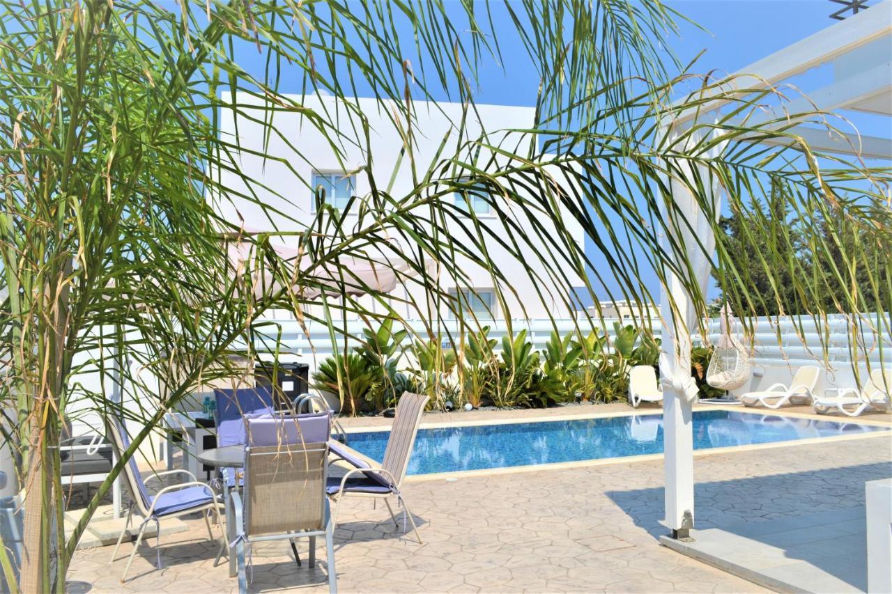 Villa Kolibri- Mythical Sands Paralimni Exterior photo