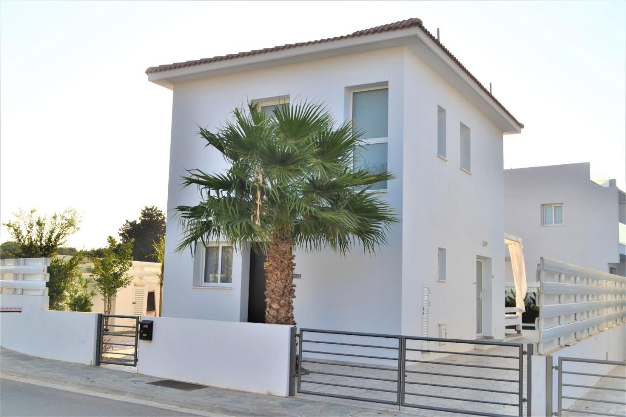 Villa Kolibri- Mythical Sands Paralimni Exterior photo